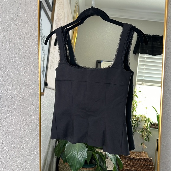 House of CB 'Noura' Black Lace Trim Top NWOT - Picture 9 of 9